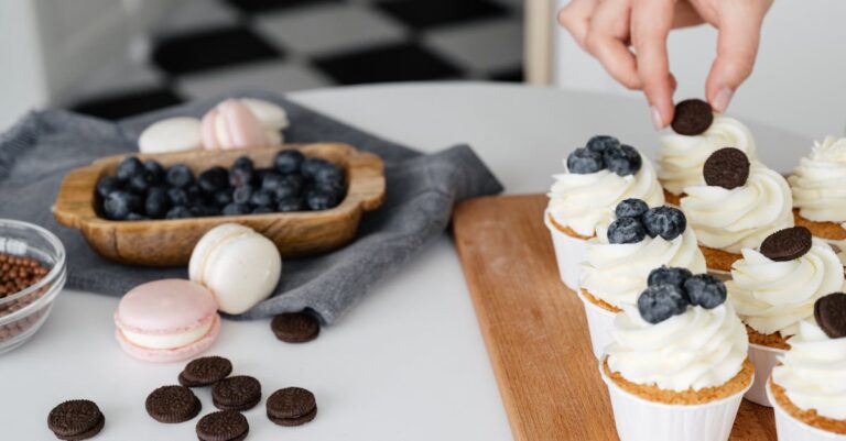 Vous ne croirez pas à quel point ces 5 recettes pour faire une crème pour les mains sont faciles et efficaces!